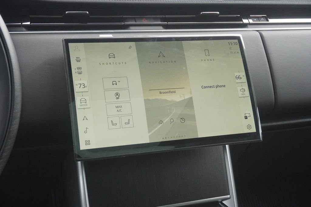 New 2026 Fuji White Land Rover SE image 15