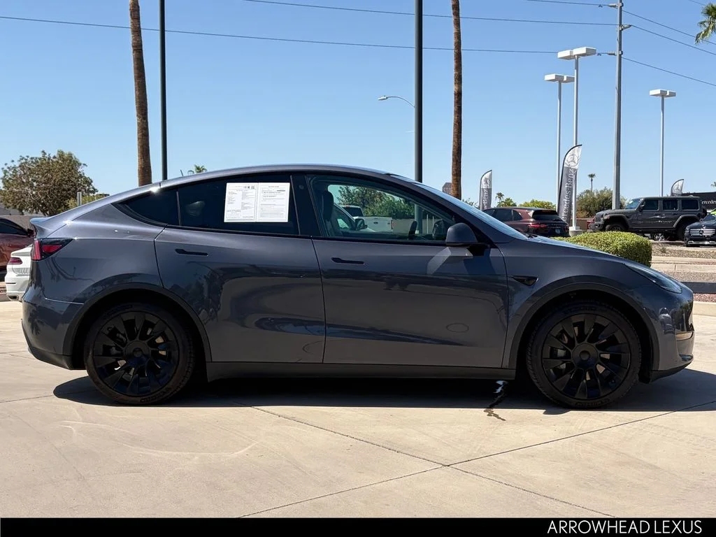 Used 2022 Black Tesla Long Range image 8