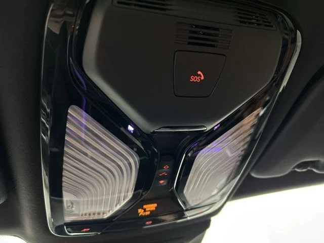 Used 2025 Black BMW xDrive40i image 16