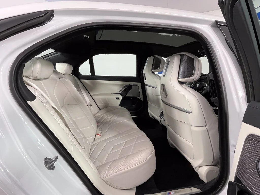 Used 2024 Mineral White Metallic BMW 760i xDrive image 20