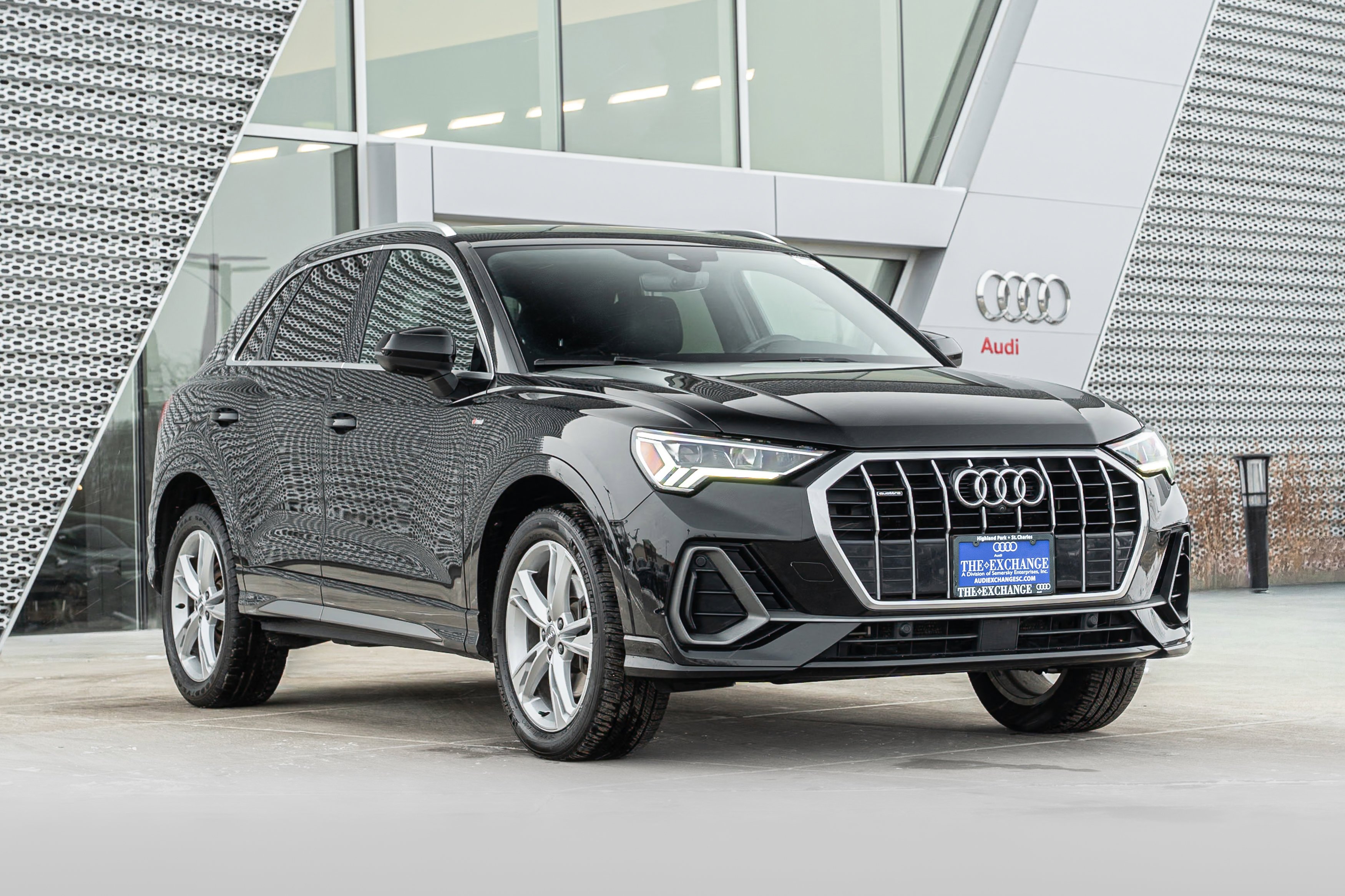 2020 Audi Q3 45 TFSI S Line Prestige quattro's photo