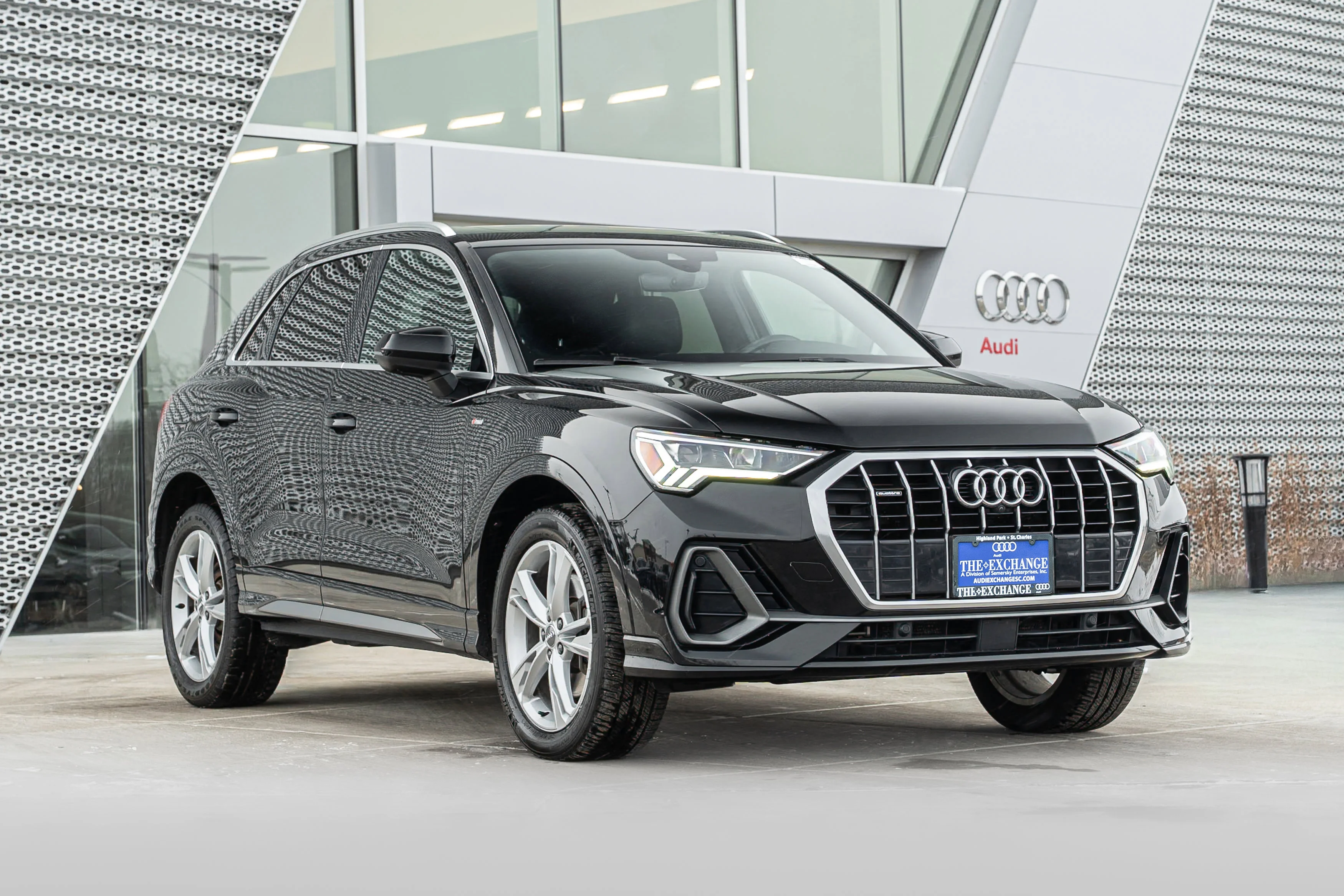 2020 Audi Q3 45 TFSI S Line Prestige quattro's photo