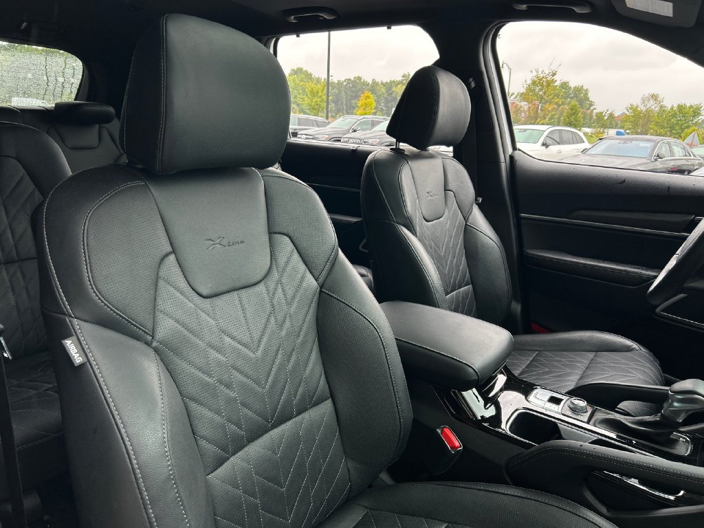 Used 2023 White Kia EX X-Line image 27