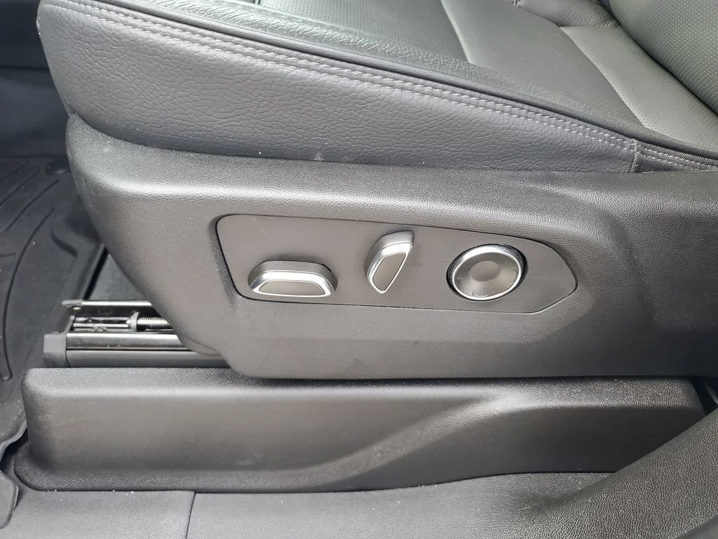 Used 2024 Titanium Rush Metallic GMC Denali image 16