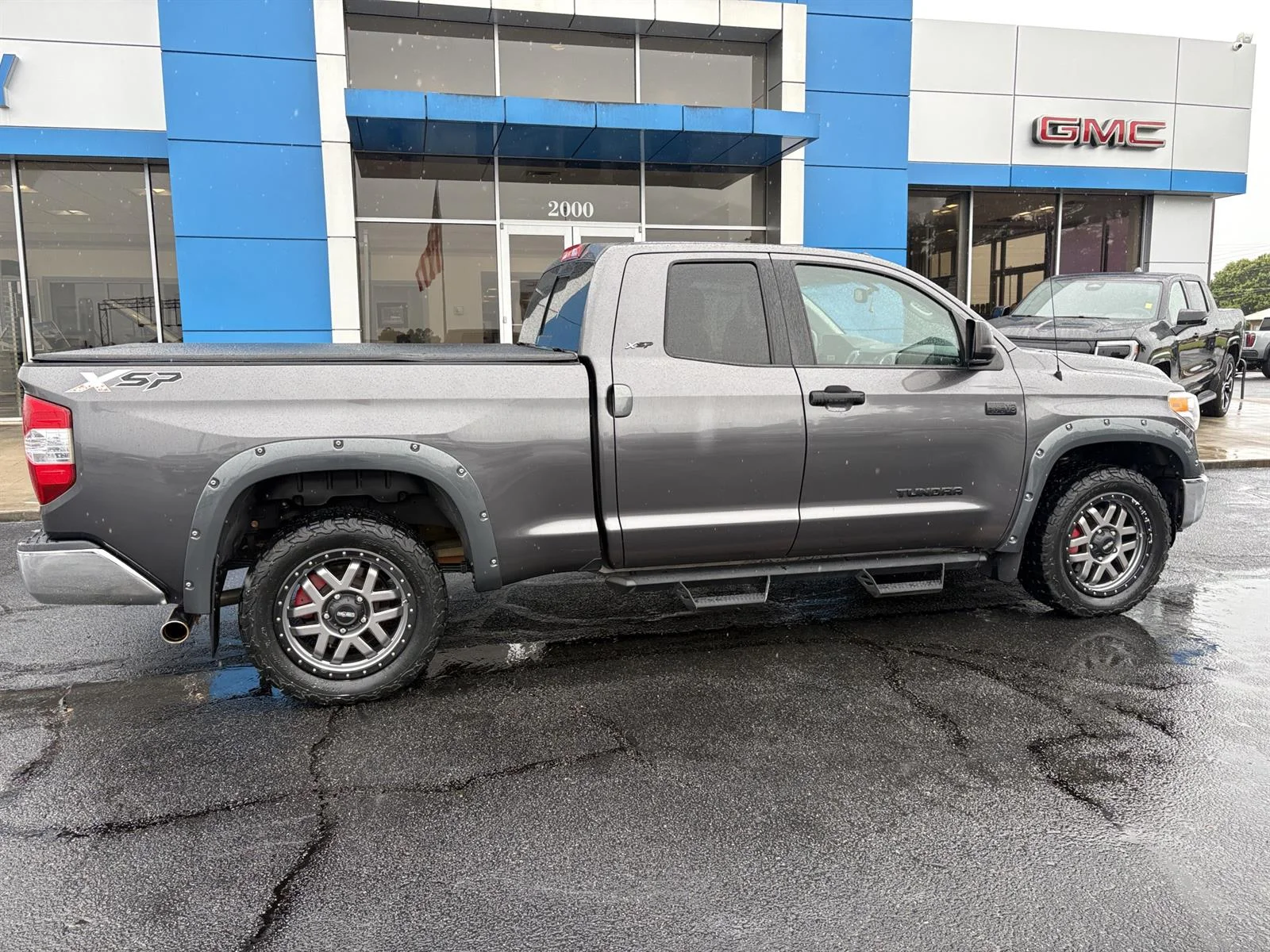 Used 2017 Gray Toyota SR5 5.7L V8 image 4