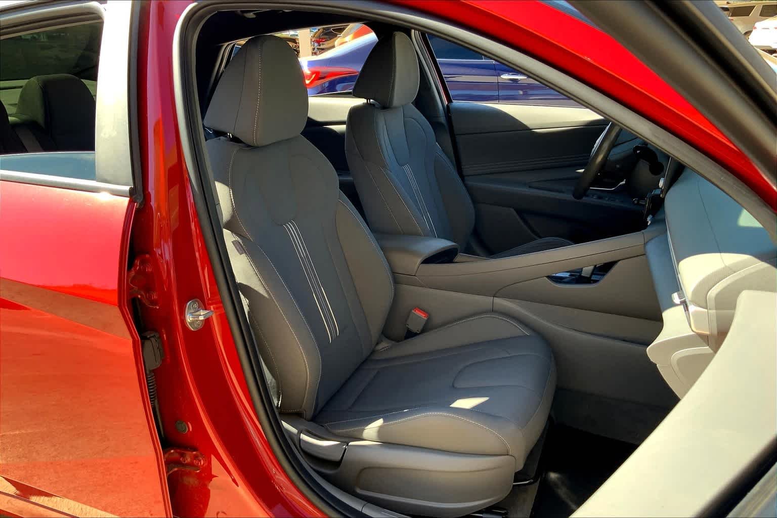 Used 2022 Scarlet Red Pearl Hyundai SEL image 9