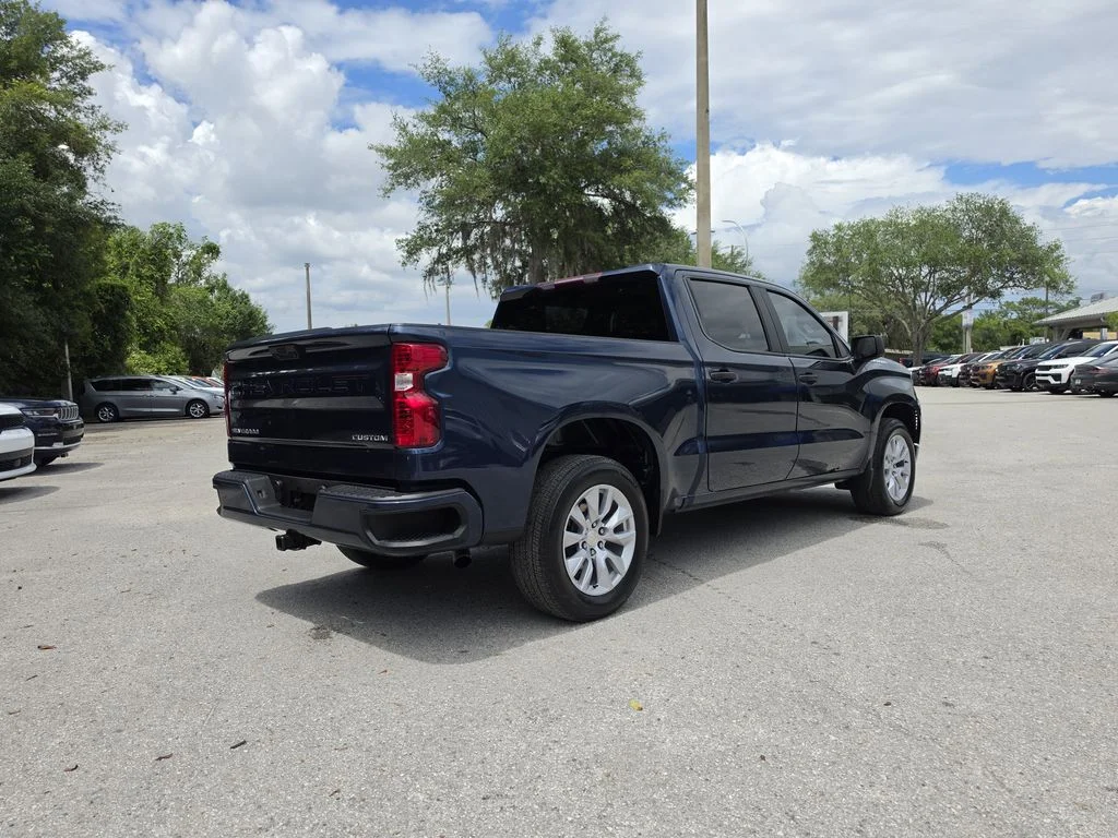 Certified Used 2022 Blue Metallic Chevrolet  image 4