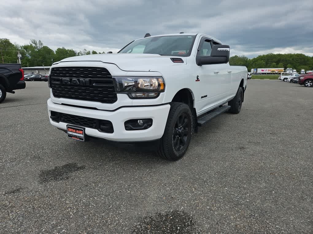 2024 RAM 3500 Big Horn 4X4 Crew Cab LWB's photo