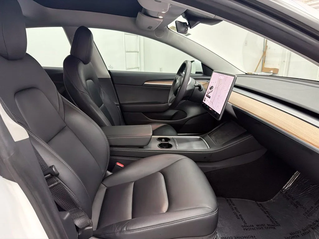 Used 2021 White Tesla Long Range image 28