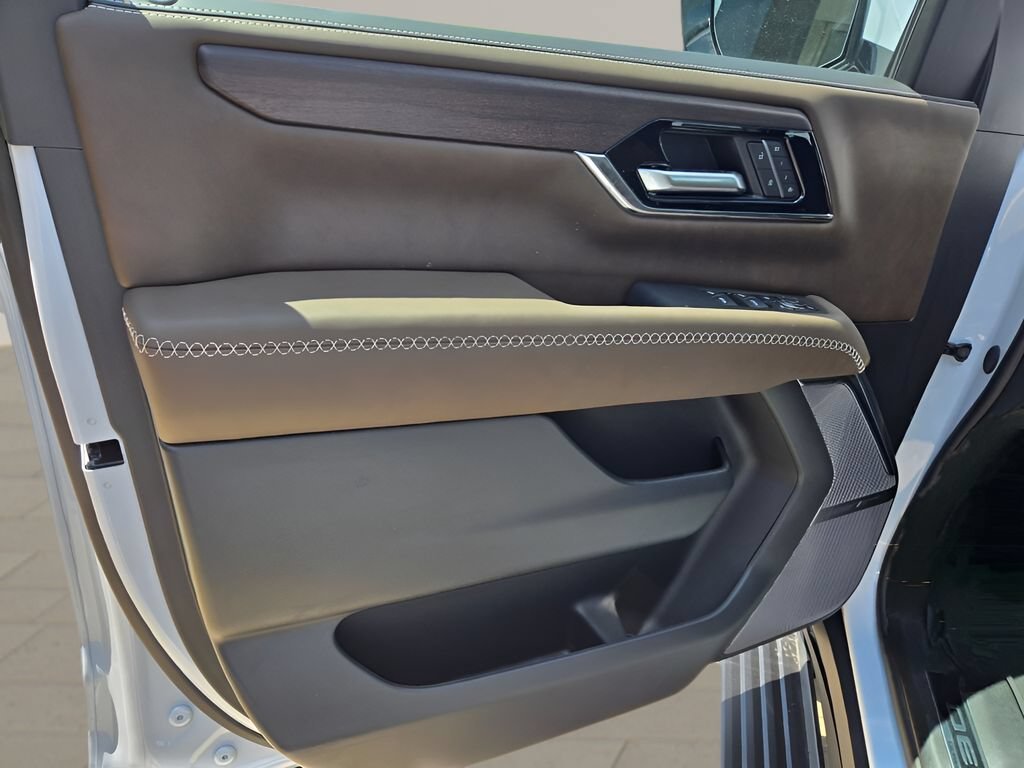 2026 GMC Yukon XL Denali Ultimate - Photo 23