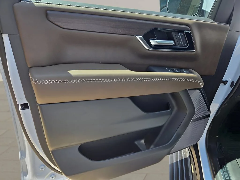 2026 GMC Yukon XL Denali Ultimate - Photo 23