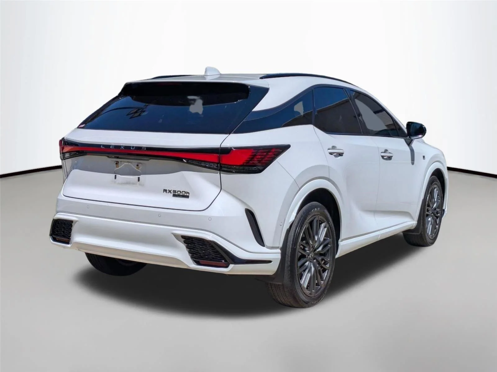 Used 2023 Ultra White Lexus RX 500h F SPORT Performance image 5