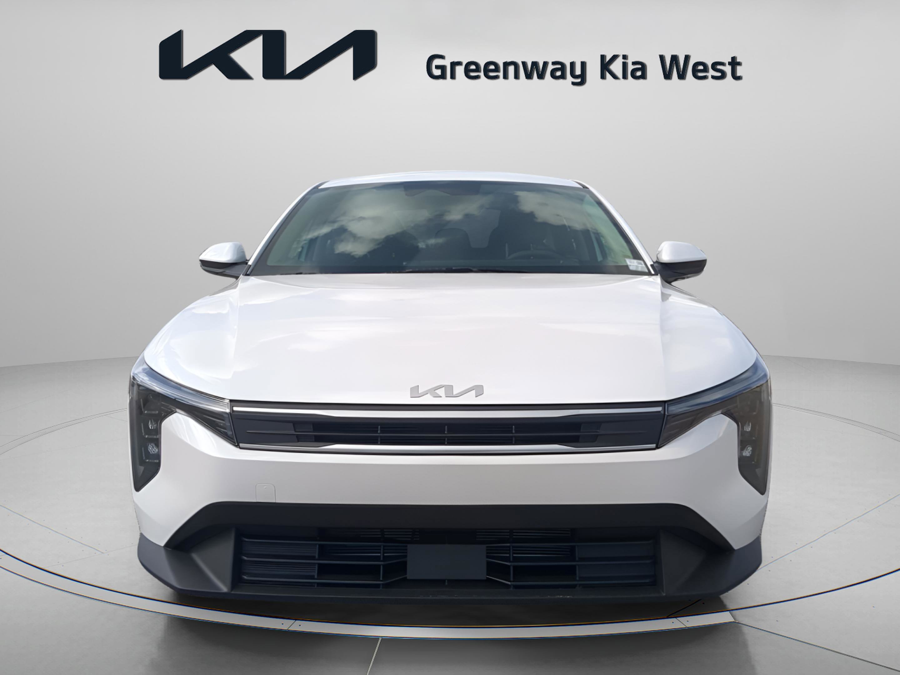 New 2026 Snow White Pearl Kia LX image 3