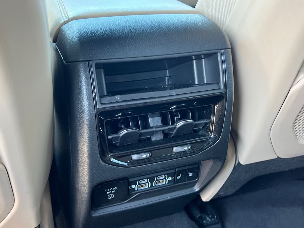 Used 2024 White Jeep 4xe image 25