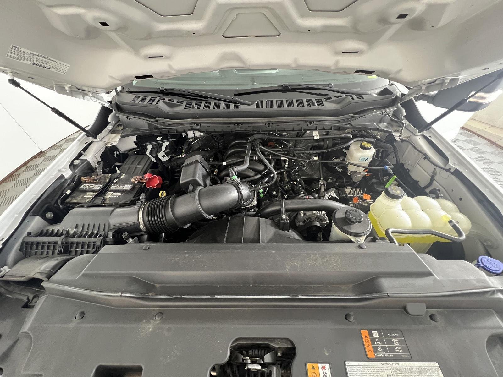 Used 2024 Oxford White Ford XL image 20
