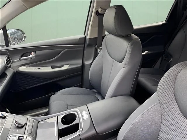 Used 2022 Silver Hyundai SEL image 9