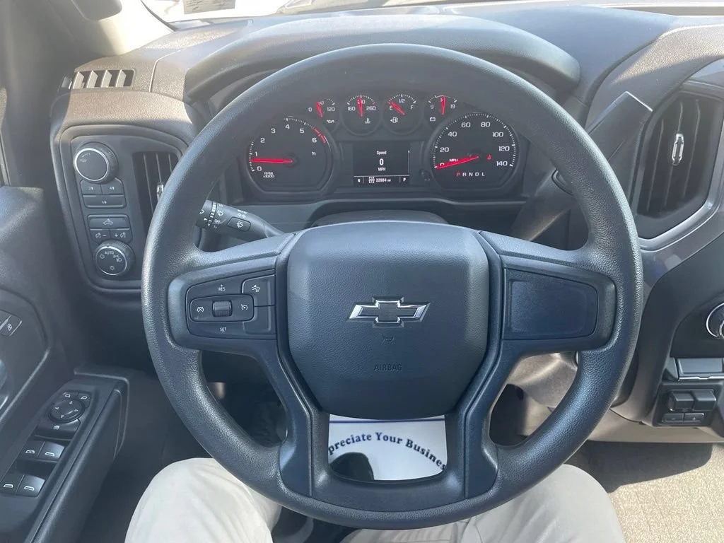 Used 2025 Slate Gray Metallic Chevrolet Custom image 18