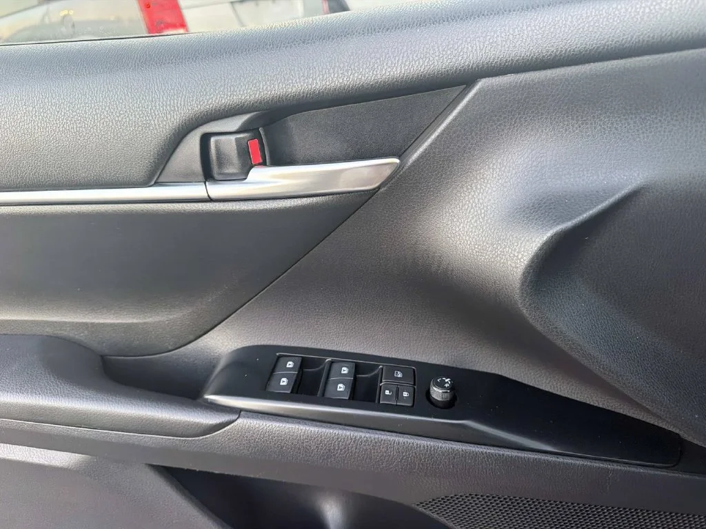 Used 2019 Blue Toyota SE image 15