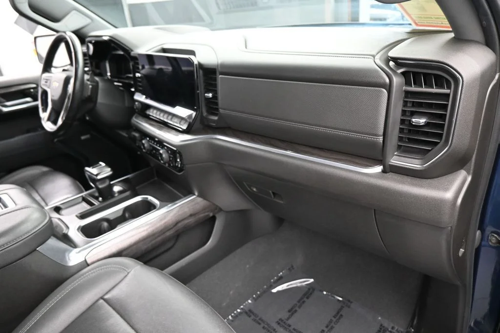 Used 2022 Northsky Blue Metallic Chevrolet LTZ image 51