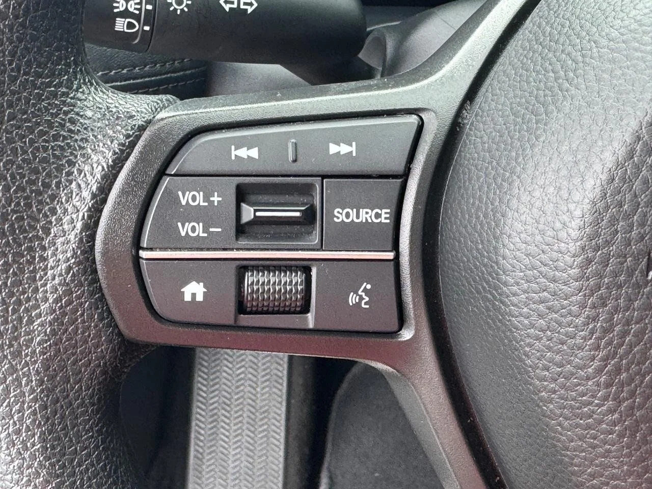 2025 Honda HR-V LX - Photo 20