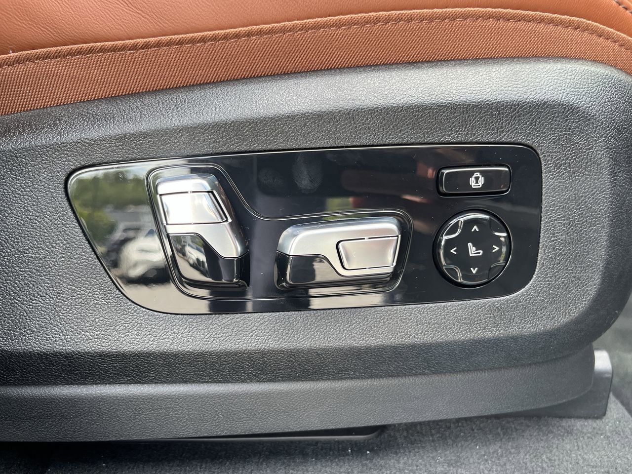 New 2026 ALPINA Blue Metallic BMW ALPINA XB7 image 38