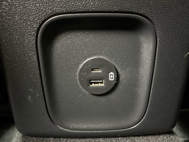 Used 2020 Blue Metallic Ford Titanium image 14