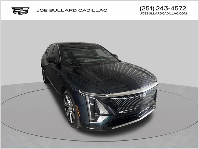 2024 Cadillac LYRIQ Luxury 1