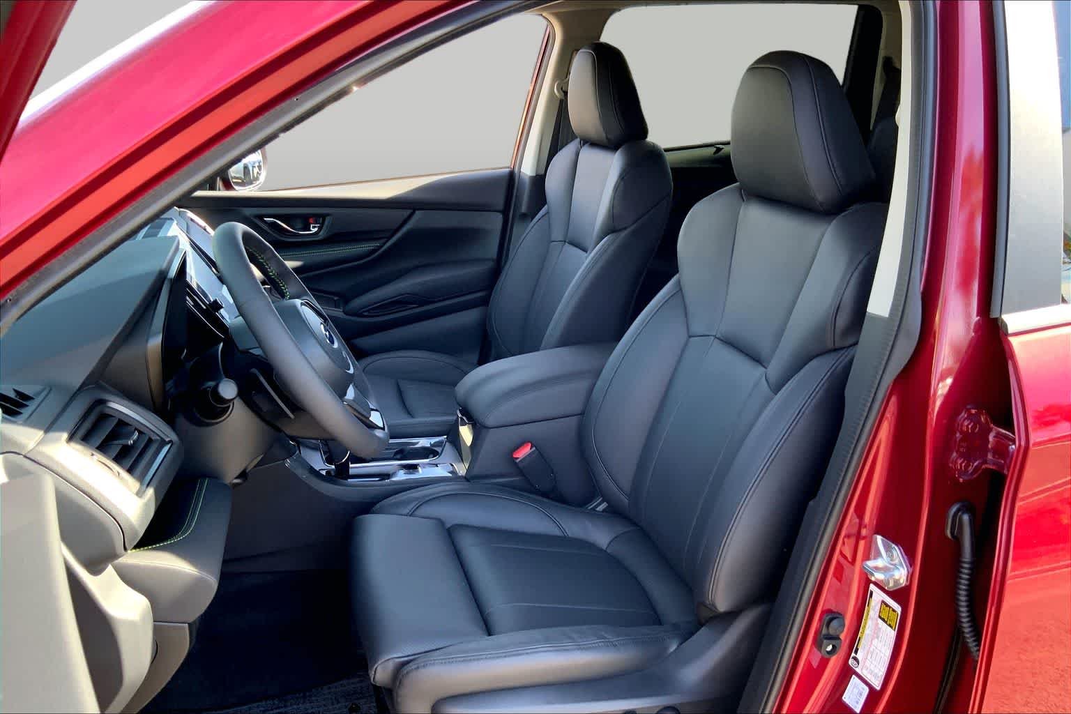 New 2026 CRIMSON RED PEARL Subaru Onyx Edition Touring 7-Passenger image 9