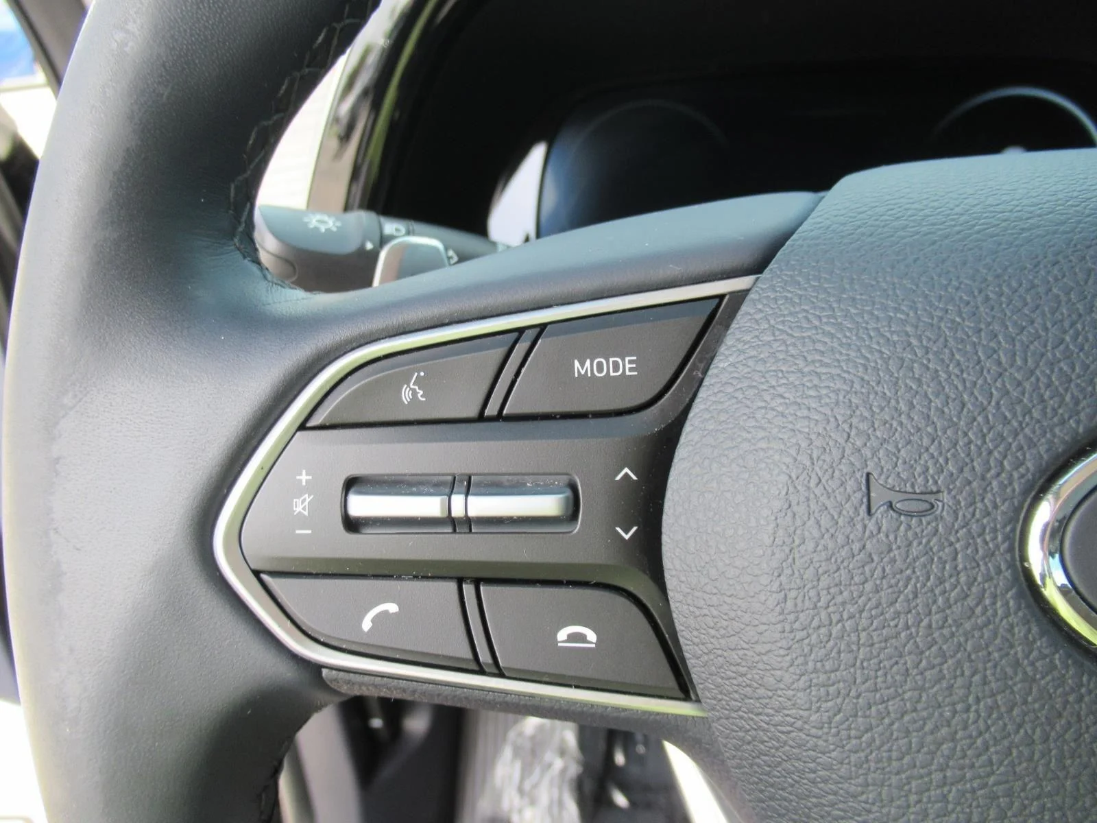 Used 2021 Blue Hyundai Limited image 25