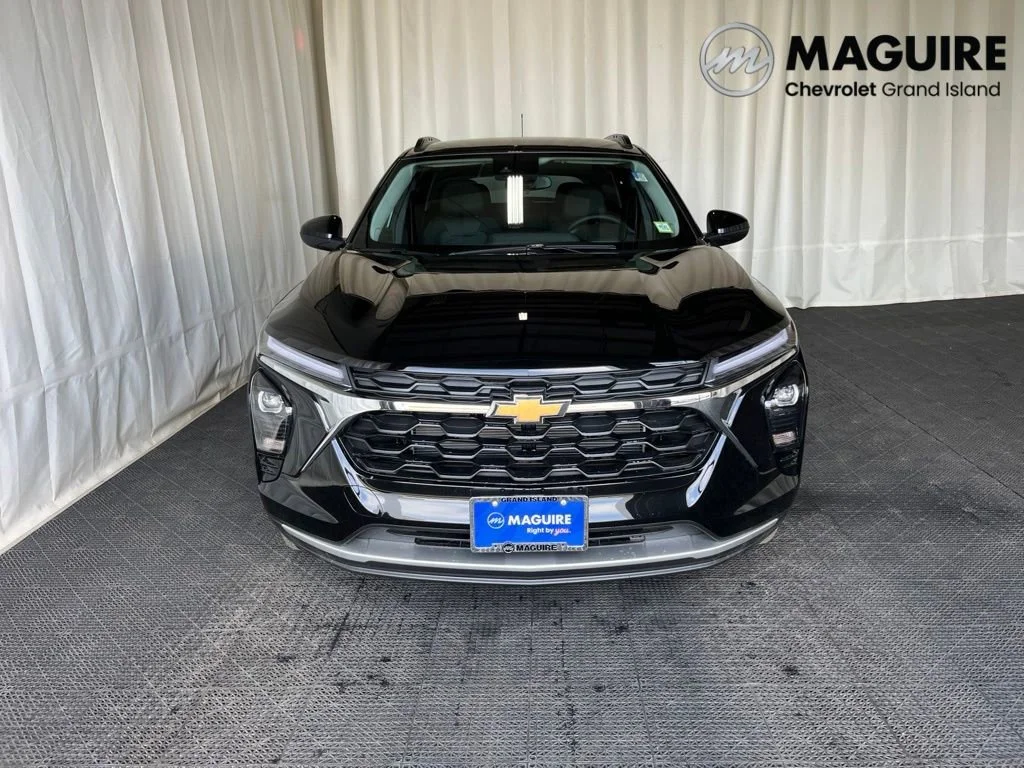 New 2026 Mosaic Black Metallic Chevrolet LT image 29