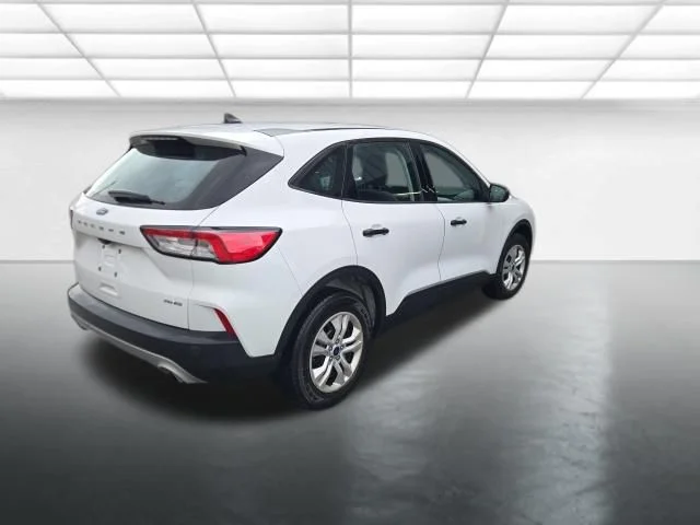 Used 2022 White Ford S image 4