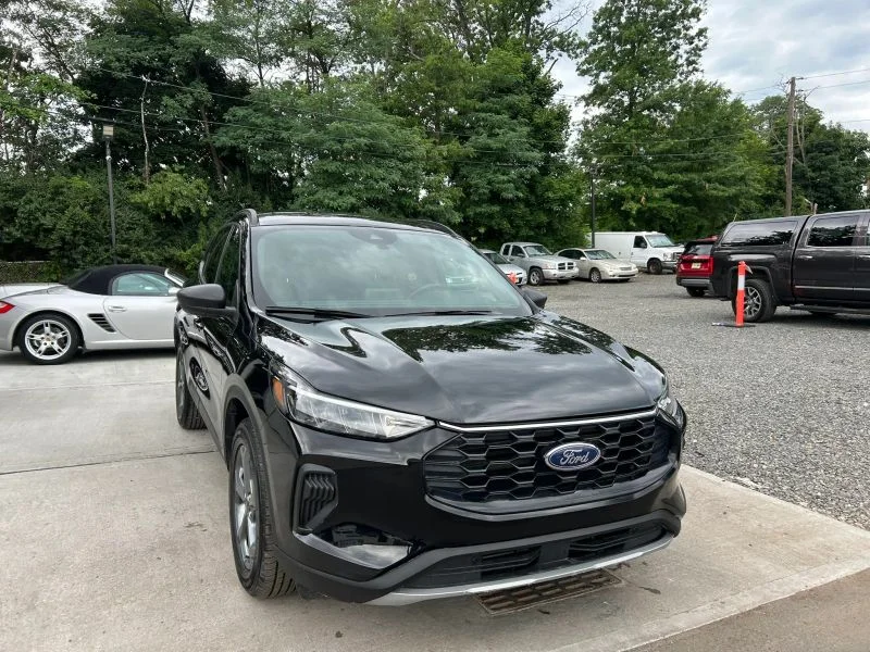 Used 2025 Black Ford ST-Line Sport Utility 4D image 17