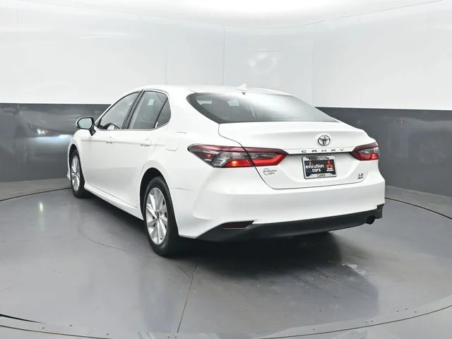 Used 2024 White Toyota LE image 34