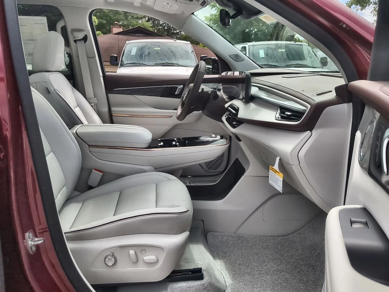 New 2026 Cherry Red Tintcoat Buick Avenir image 29