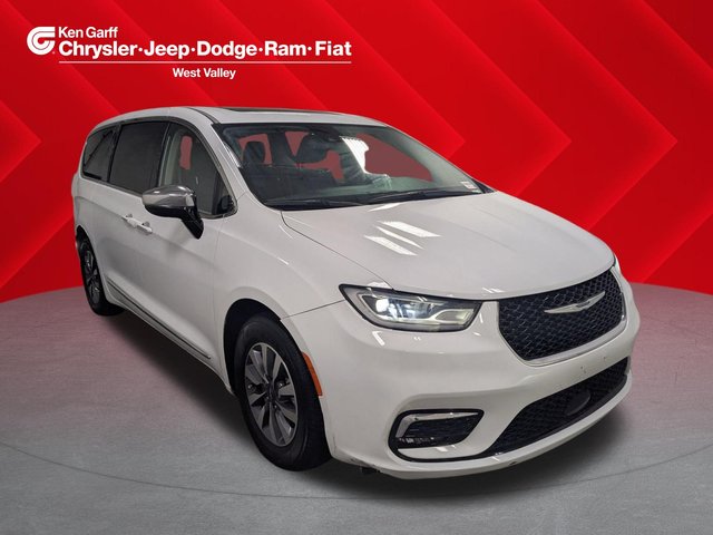2023 Chrysler Pacifica Hybrid Limited