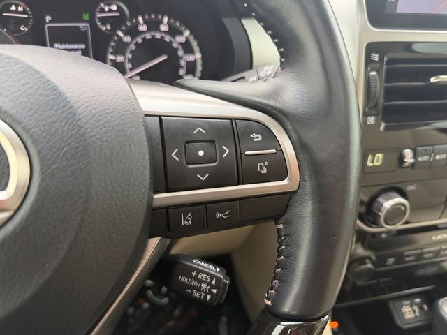 Used 2022 Silver Lexus 460 image 23