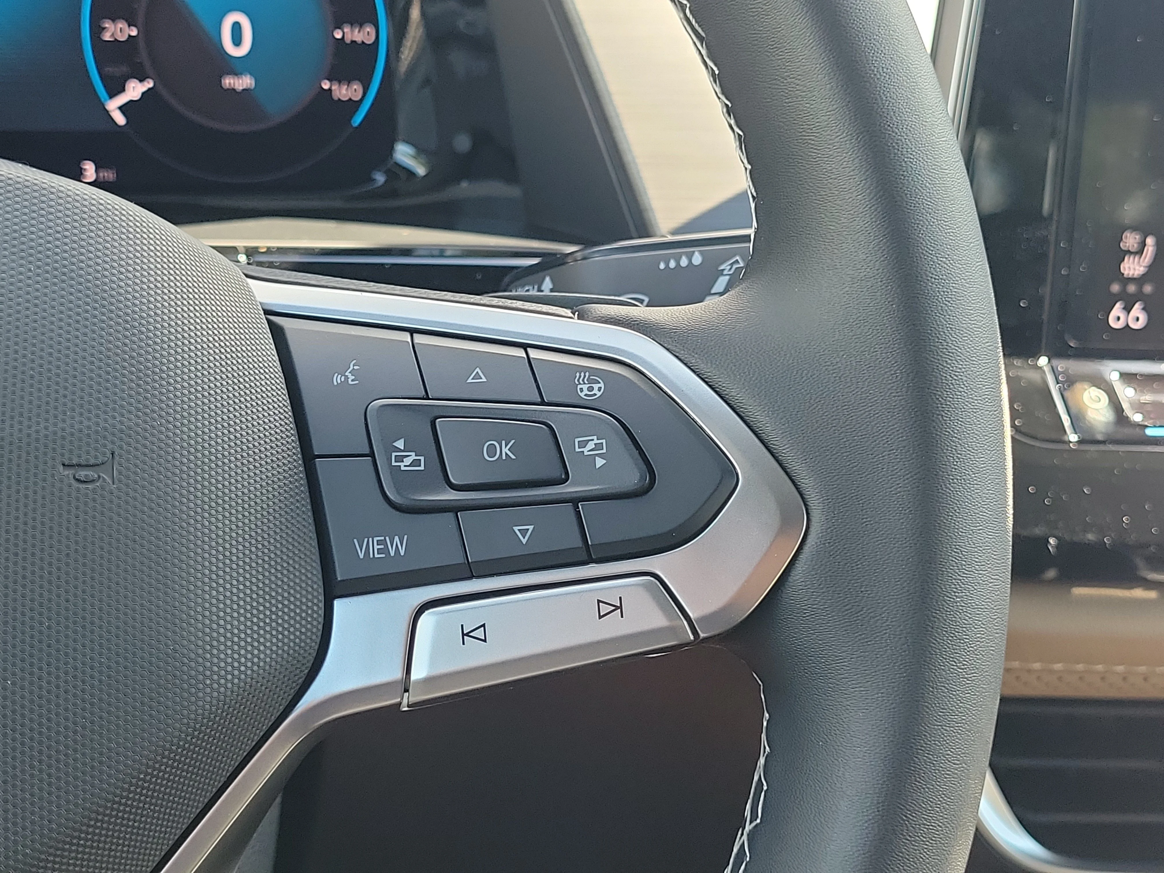 New 2026 Black Volkswagen SE w/Technology image 24