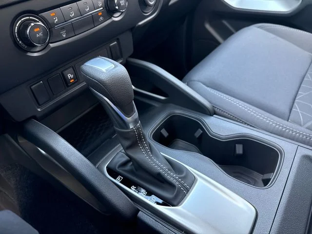 New 2027 Super Black Nissan Crew Cab SV image 24