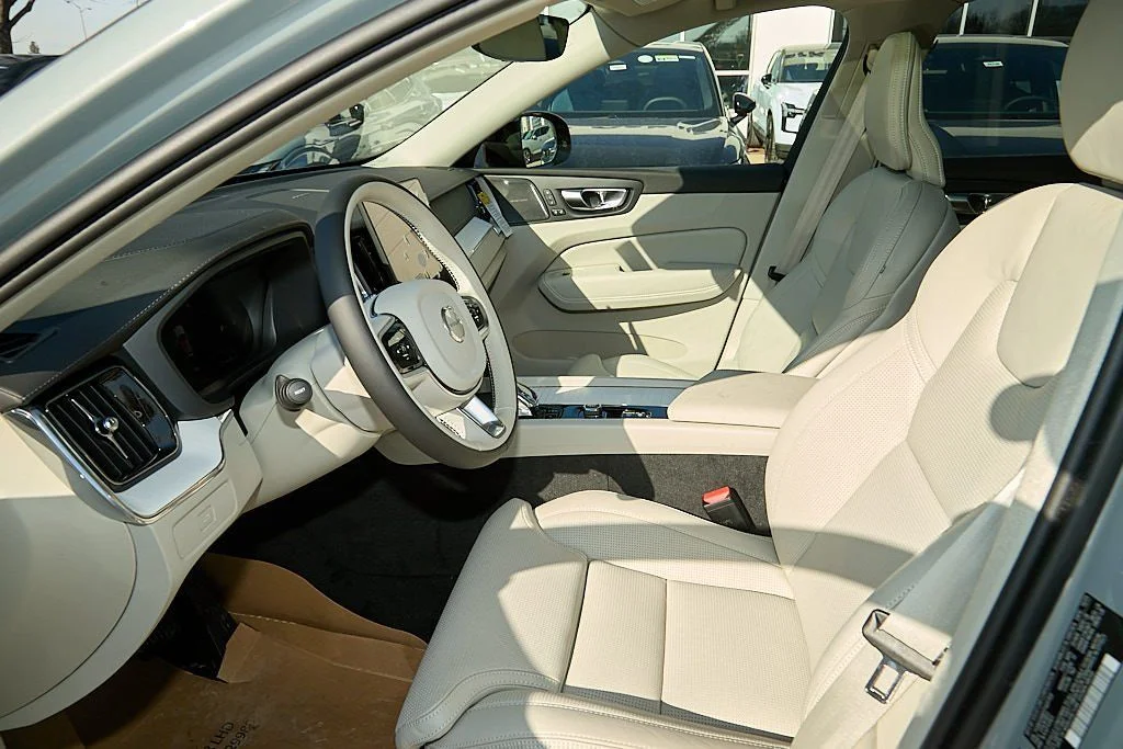 New 2026 Vapour Grey Volvo Ultra image 18