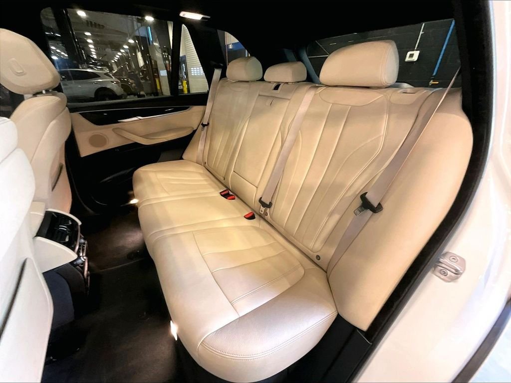 Used 2018 White BMW xDrive35i image 15