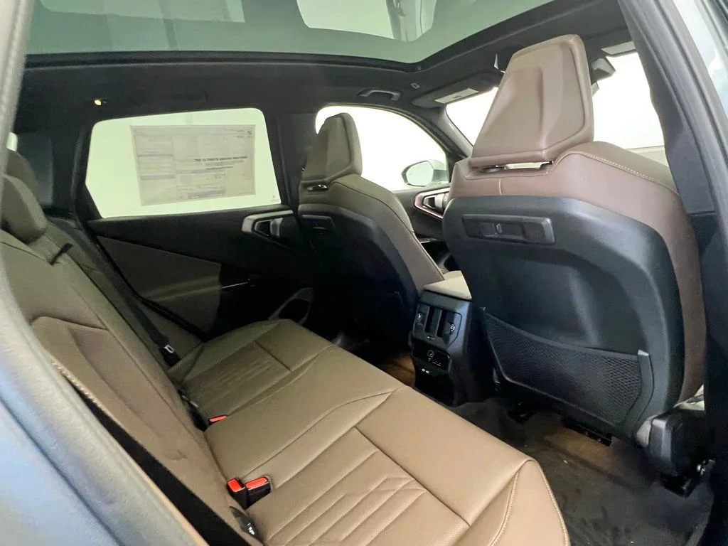 New 2026 Skyscraper Grey Metallic BMW 30 xDrive image 8