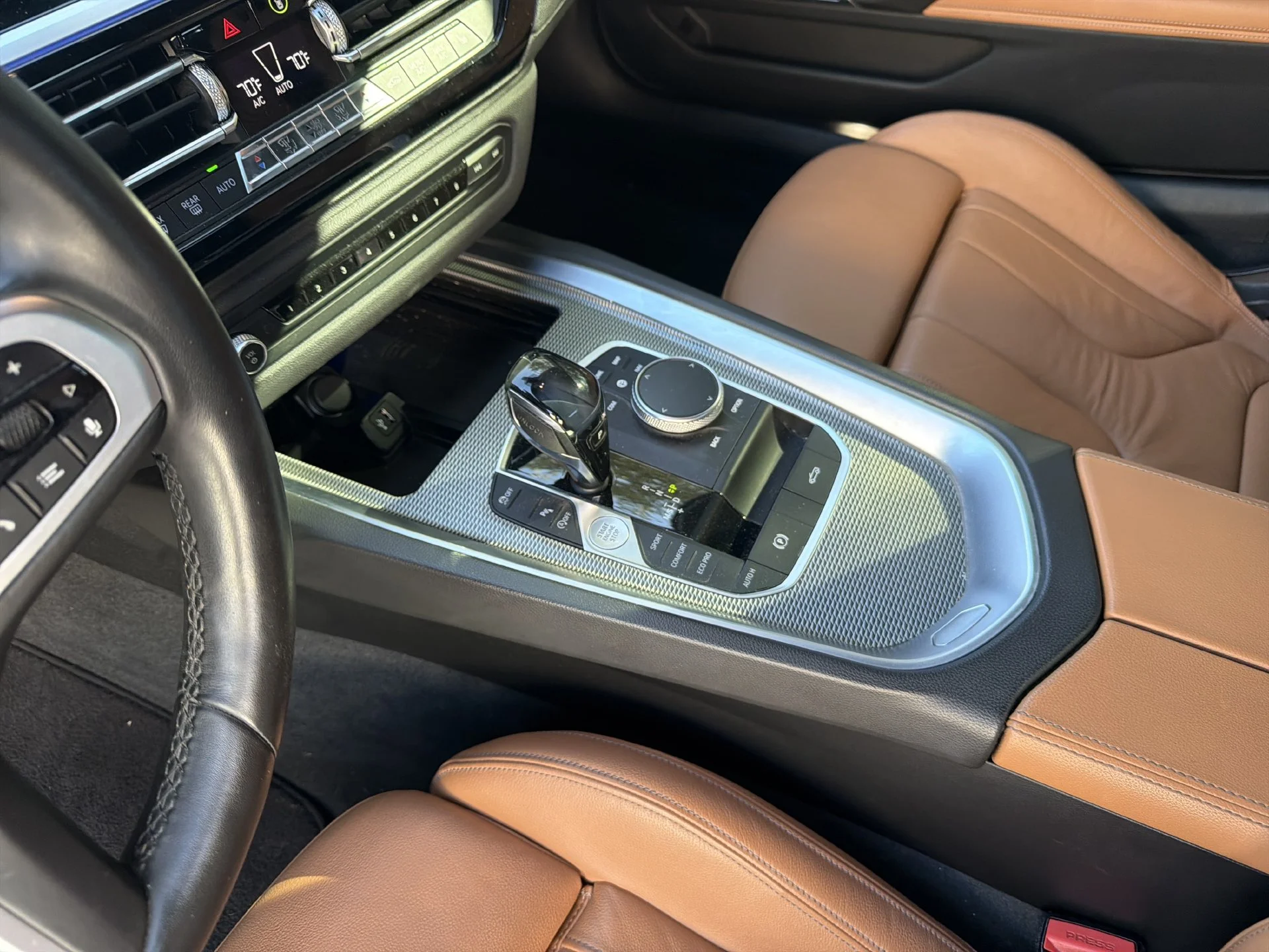 Used 2019 Black Sapphire Metallic BMW sDrive30i image 13
