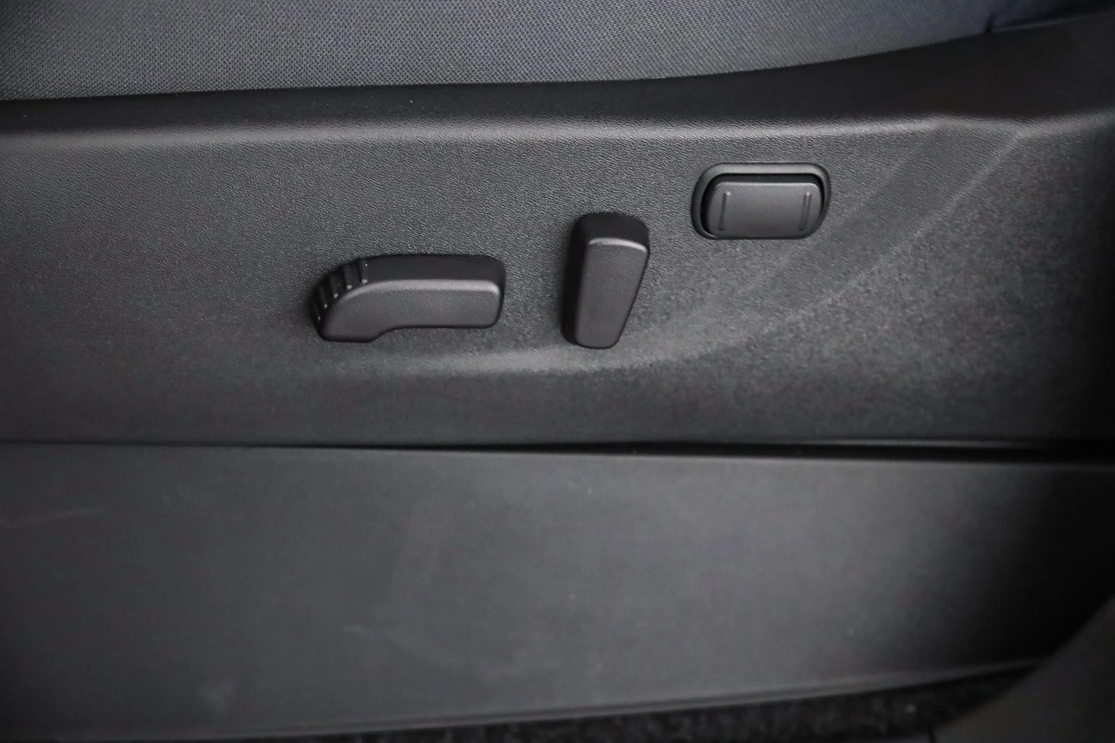 2025 Nissan Frontier SV - Photo 21