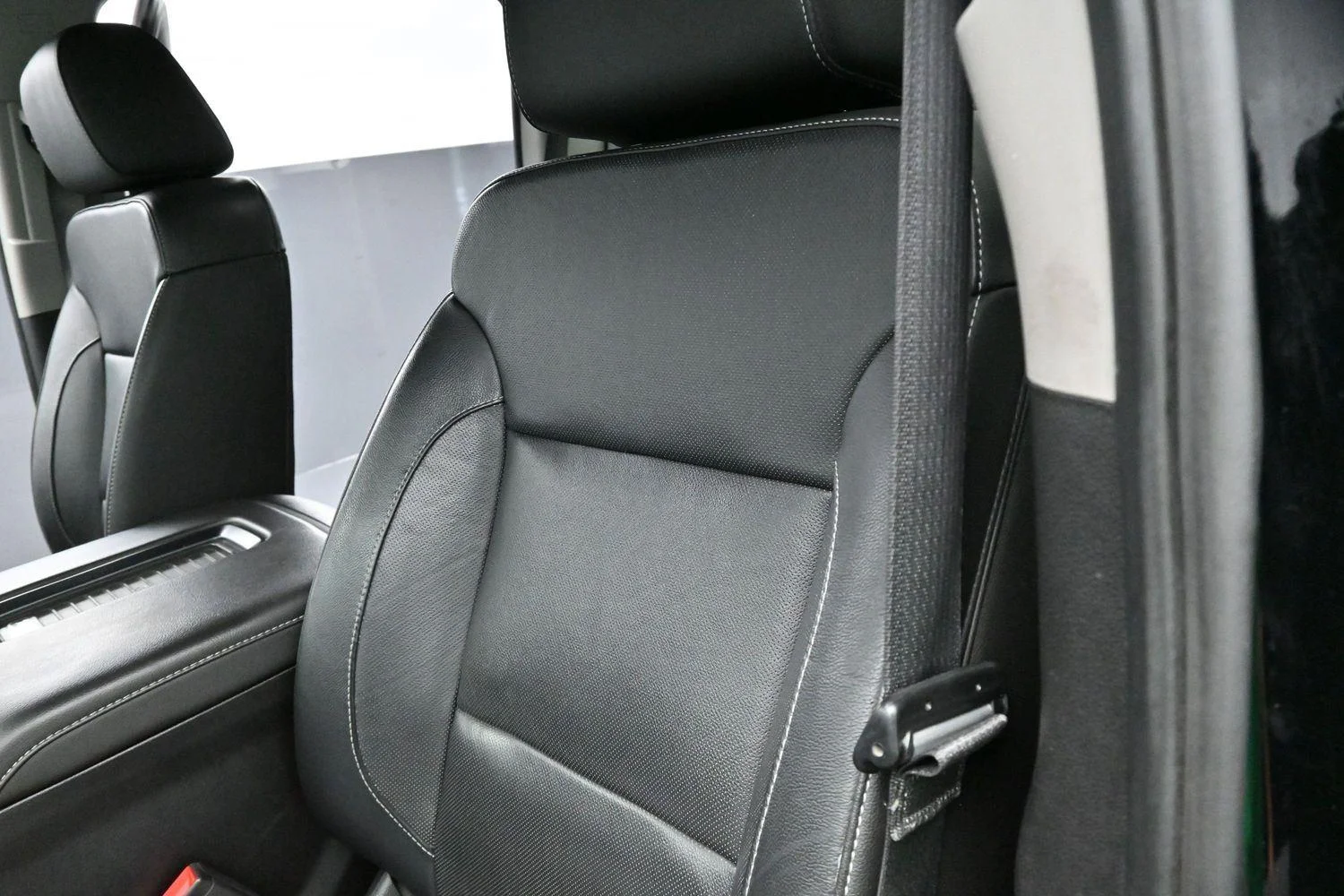Used 2019 Black Chevrolet LTZ image 15