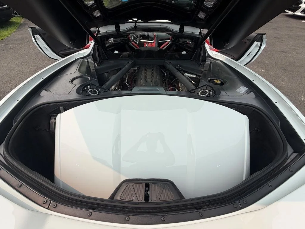 Used 2023 Arctic White Chevrolet 2dr Stingray Coupe w/2LT Z51 Performance Package & Front Lift image 7