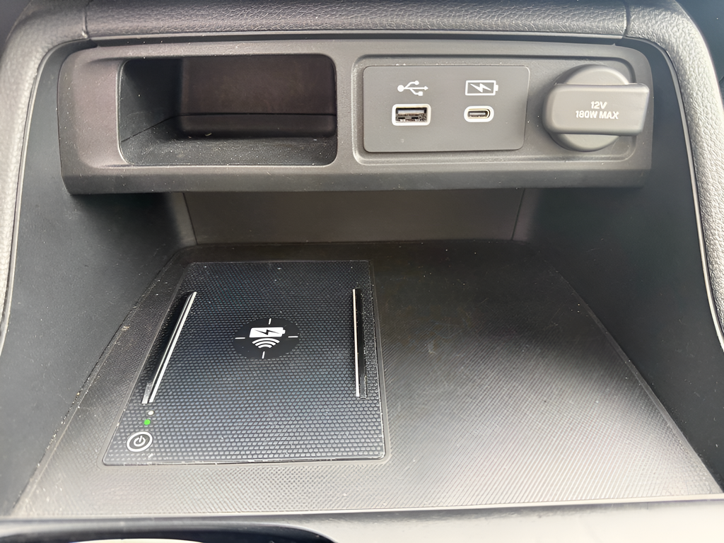 Used 2023 White Honda Touring image 30