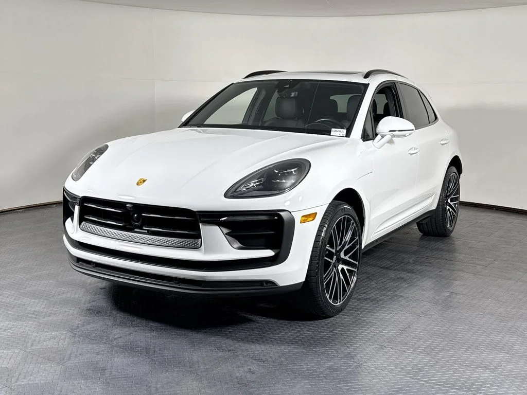 2025 Porsche Macan