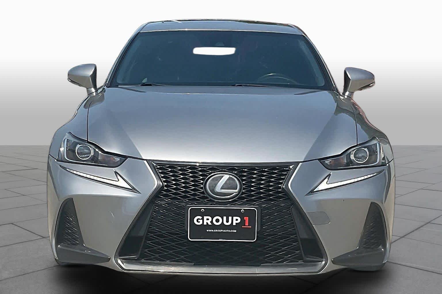 Used 2017 Atomic Silver Lexus  image 5