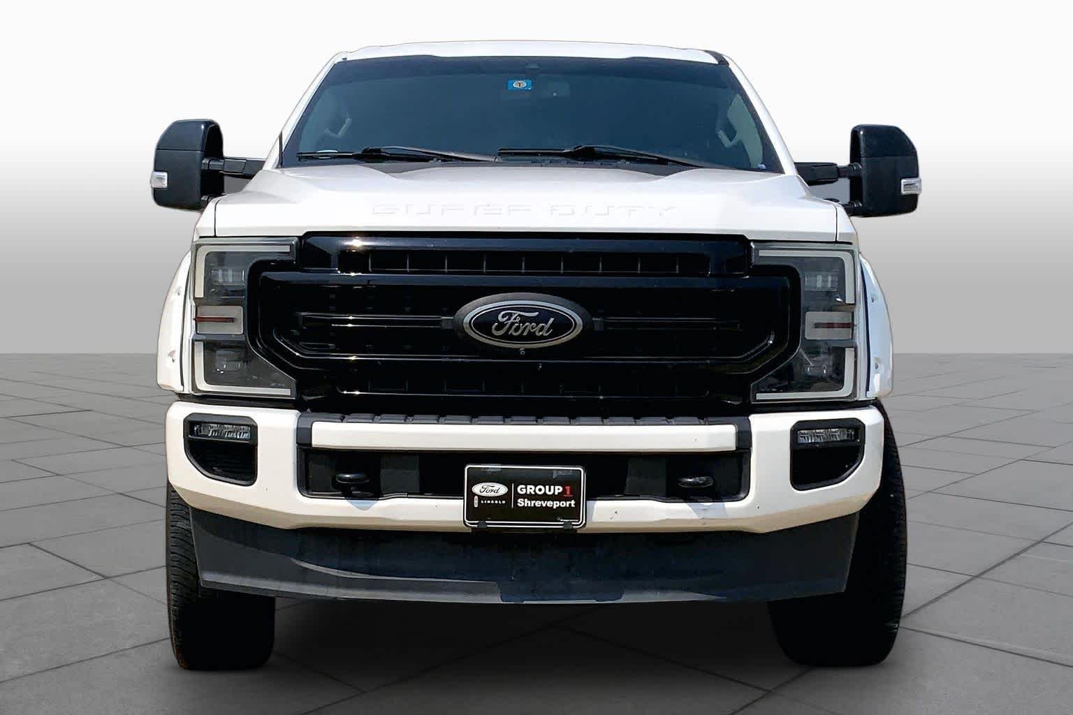 Used 2020 Star White Metallic Tri-Coat Ford LARIAT image 4
