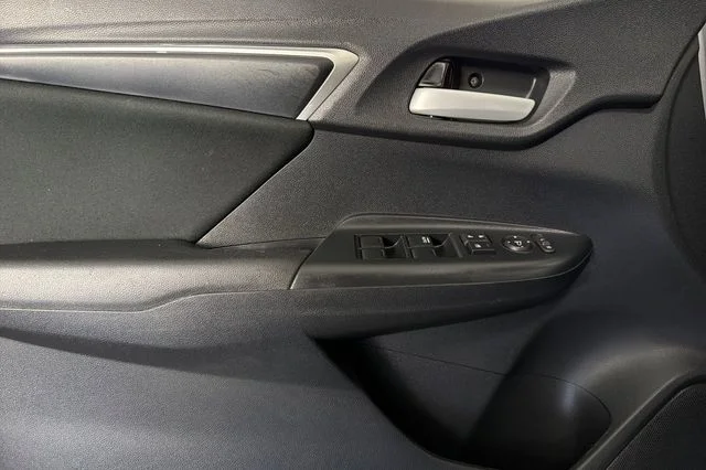 Used 2019 Lunar Silver Metallic Honda LX image 15